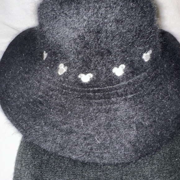 Disney Hat and Scarf Set-NWT Vintage-rabbit fur & wool blend - Picture 4 of 6